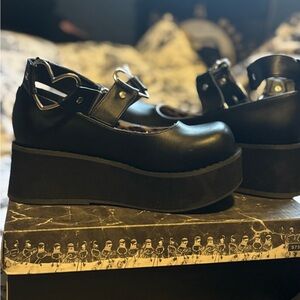 Démonos Black Platform Mary Jane Shoes with Heart Buckle